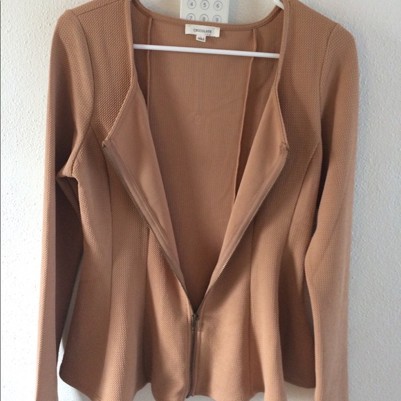 Chocolate size L woman’s zip up top - Picture 4 of 4